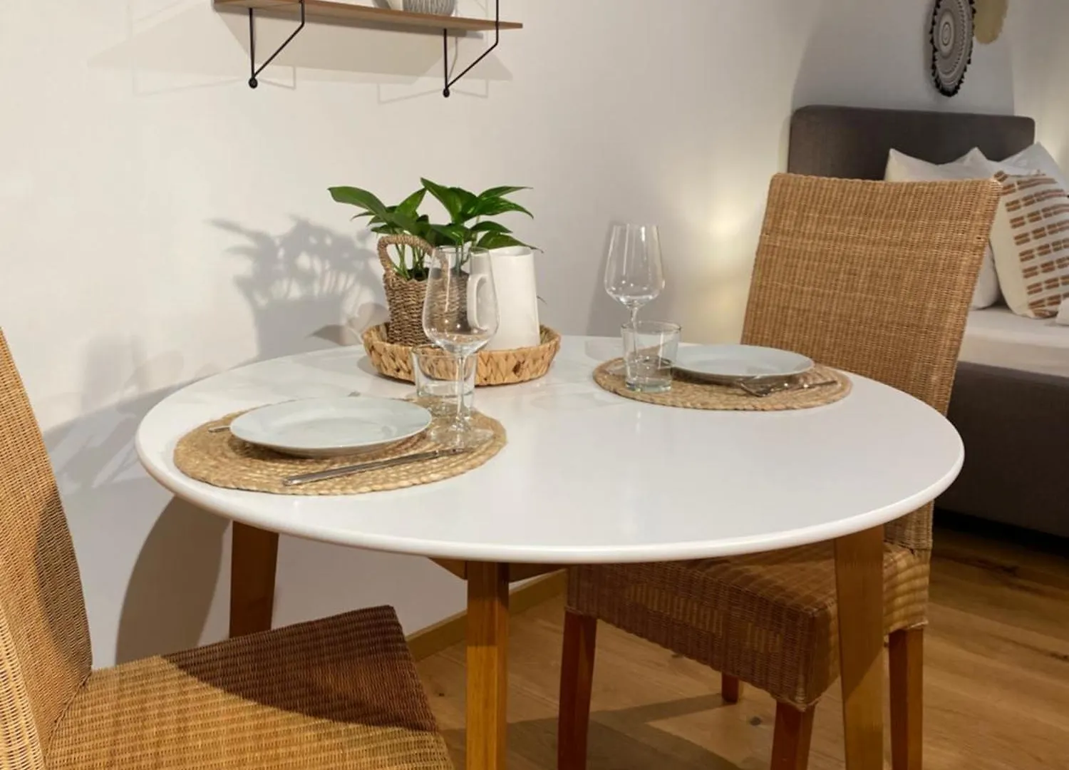 Modern Zentral Parkplatz Terasse Netflix Apartment Straubing